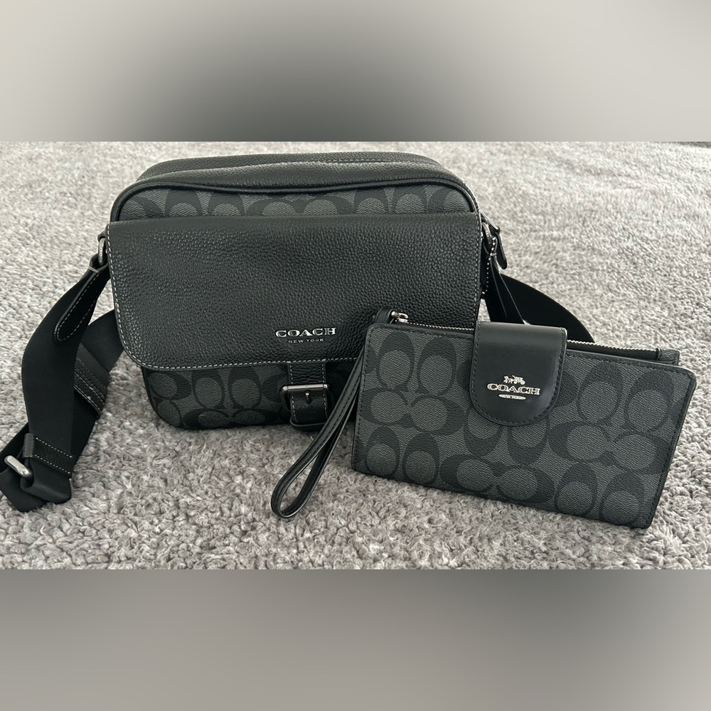 Coach Hudson Signature Black/Charcoal Bag and Wristlet/Wallet Set